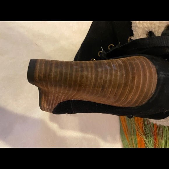 Lace-up Booties - Picture 3 of 4